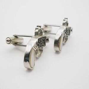 Vintage Duel Pistol Cuff Links Mother of Pearl Handle black Enamel